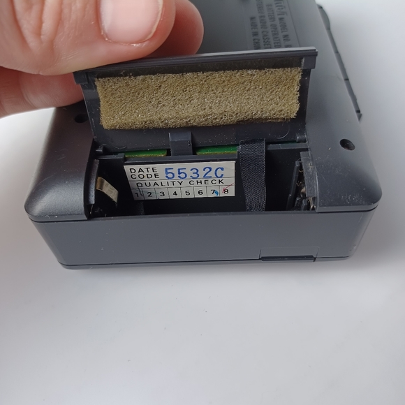 RCA radio & Cassette Player - Picture 7 of 12